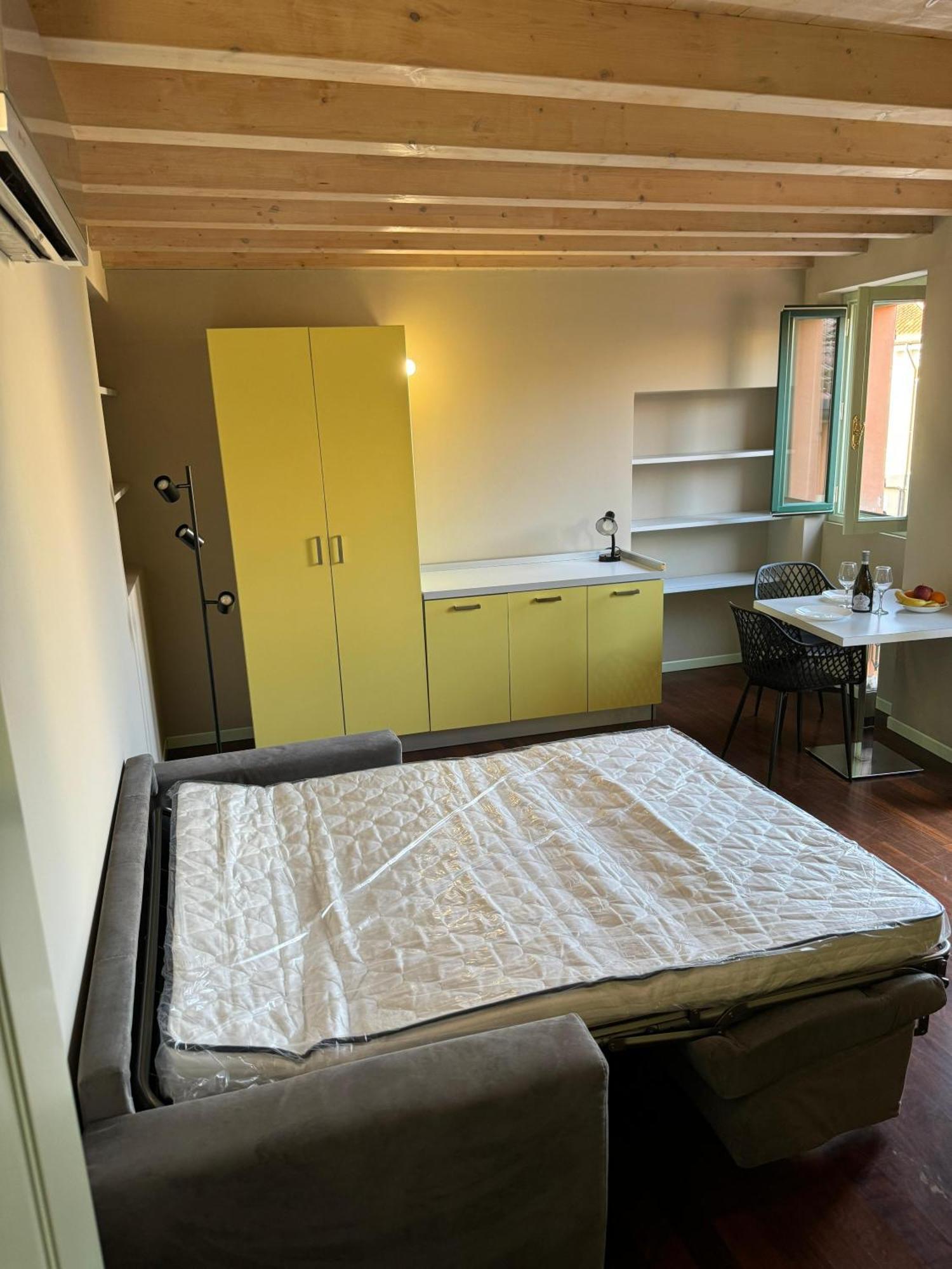 Splendid Apartment デセンツァーノ・デル・ガルダ エクステリア 写真